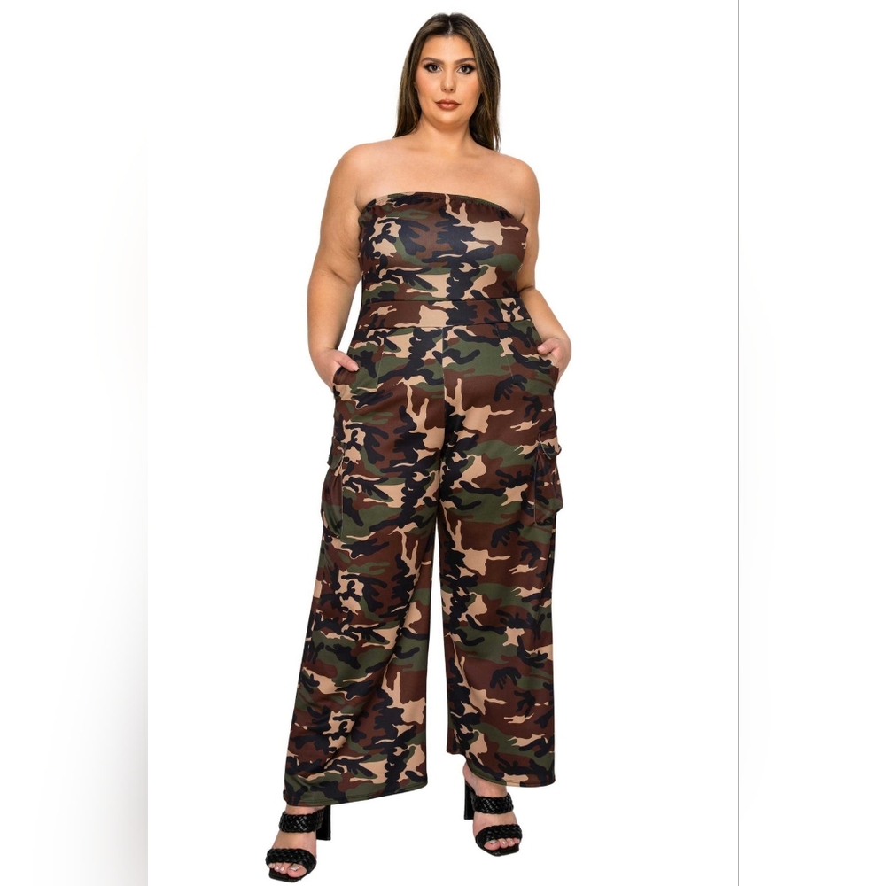 NEW NWT Livd Apparel Freya Camo Cargo Camouflage Strapless Jumpsuit Sz 3XL
